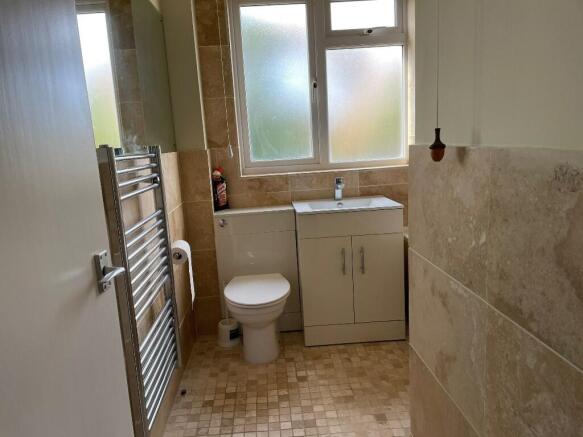 bathroom 