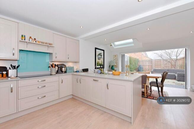 Kitchen/Dining