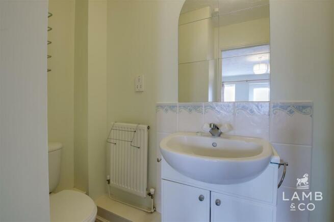 EN SUITE