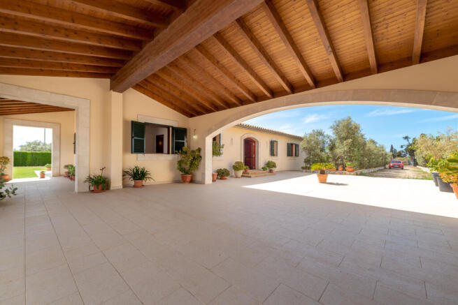 Large front terrace and access