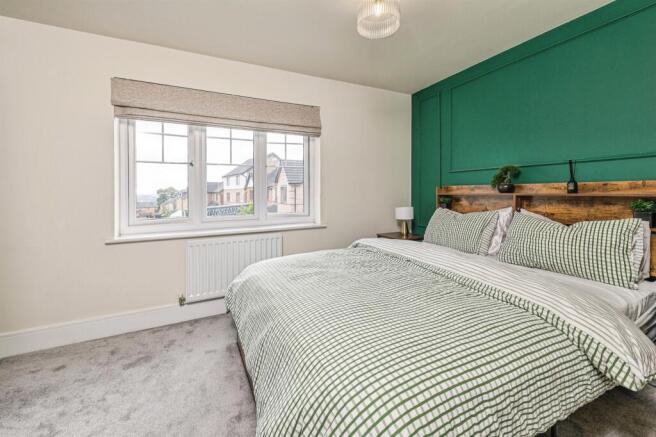 3 bed Semi-Detached for sale Image 10