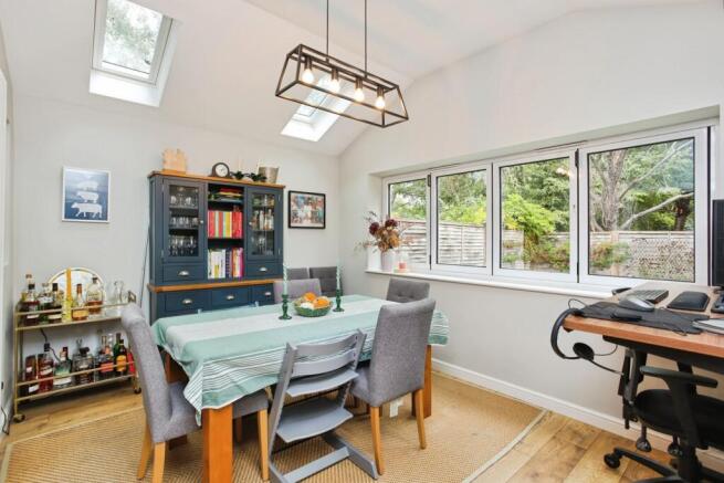 Amberley Close, Tonbridge, Kent, TN9 photo 3