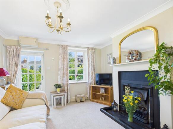 SITTING ROOM