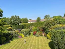 2, Smythe Close, Southborough, Tunbridge Wells TN4 0TY