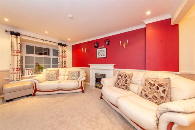 Lounge B