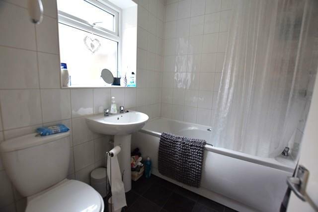 Bathroom.JPG