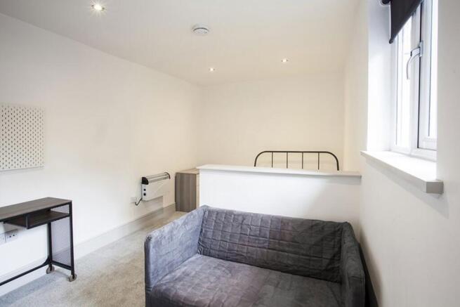 1 bed House Share to rent Image 6