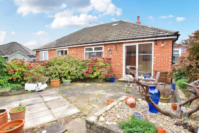 2 bed Semi-Detached Bungalow for sale Image 8