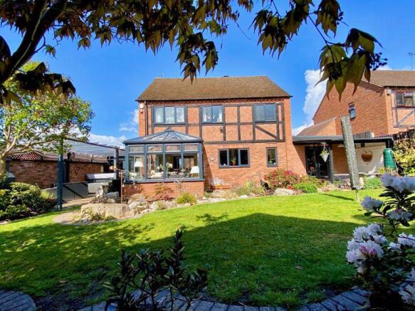 Garden to house