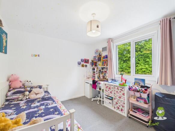 Ewemove Basingstoke Gainsborough Road Bedroom Two
