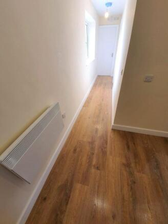 2 bed Apartment to rent Image 8