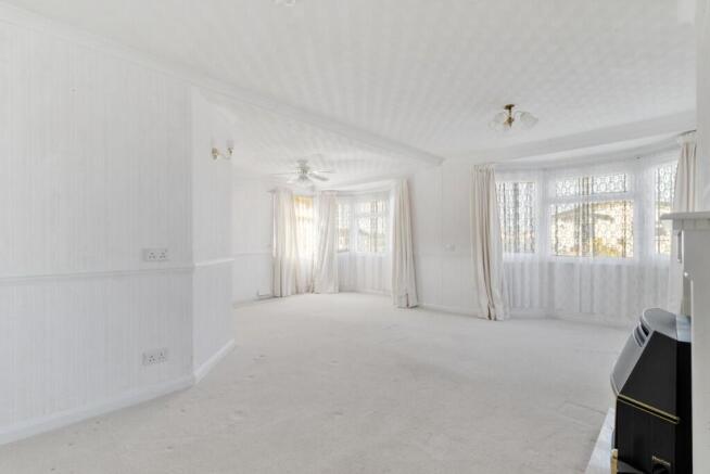 Millview Close, Nyetimber, Bognor Regis, West Sussex, PO21 photo 4