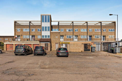 Farmstead Road, Corby, NN18
