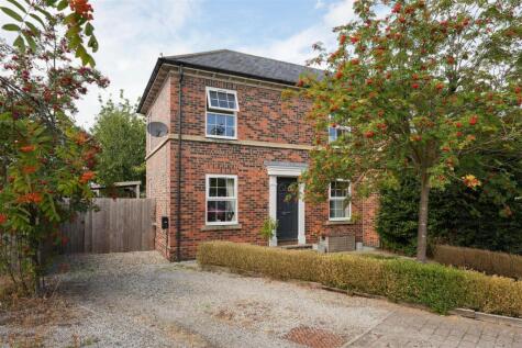 Station Square, Strensall, York, YO32 5ZL