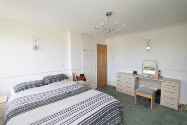 Master Bedroom.JPG