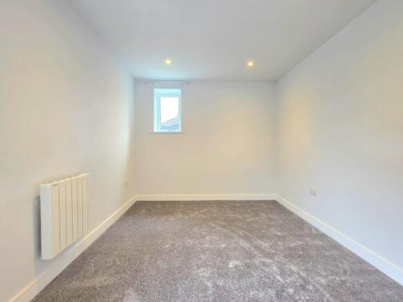 2 bed Semi-Detached Bungalow to rent Image 9