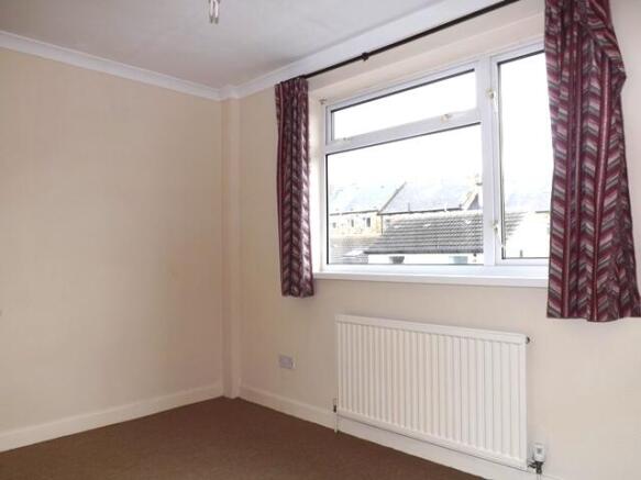 2 bed Semi-Detached to rent Image 5