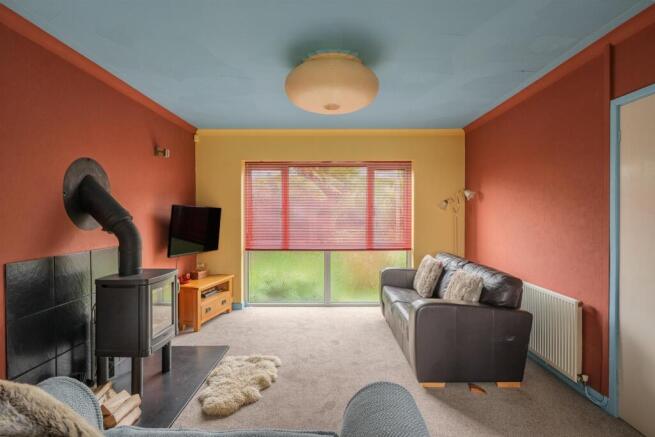 15a Warwick Close-21.jpg