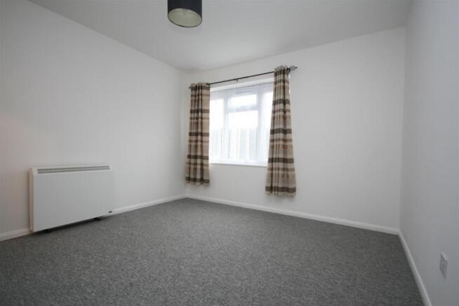 Master Bedroom.JPG