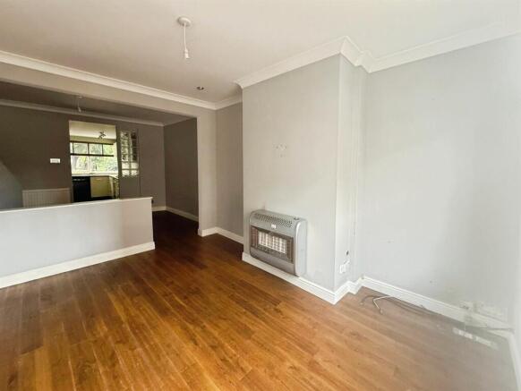 3 bed Terraced for sale Image 6