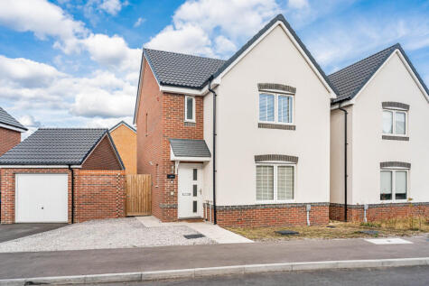 Dunsden Way, Grove, Wantage, OX12