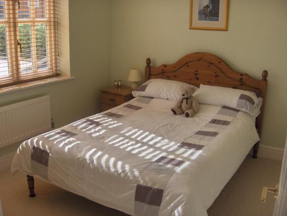 BEDROOM 2