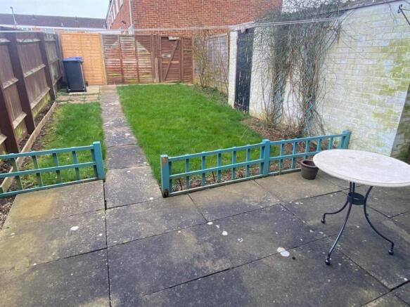11 Coleridge Walk, Daventry