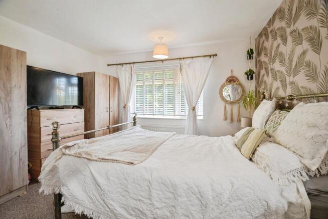 3 bed Terraced for sale Image 12