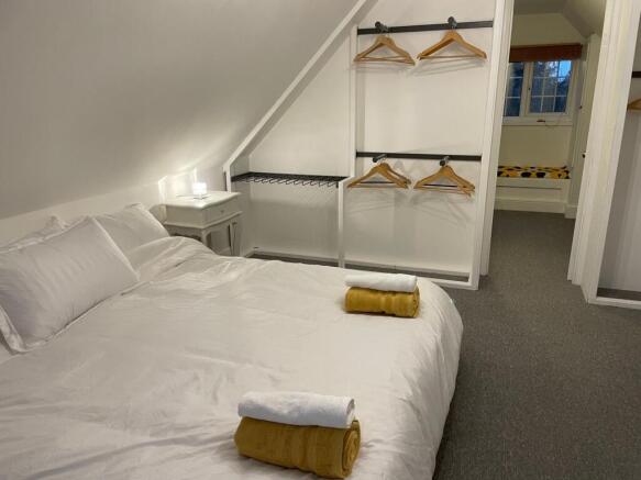 Annexe Bedroom to dressing room