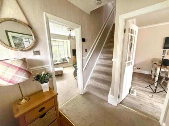 3 bed Semi-Detached for sale Image 11