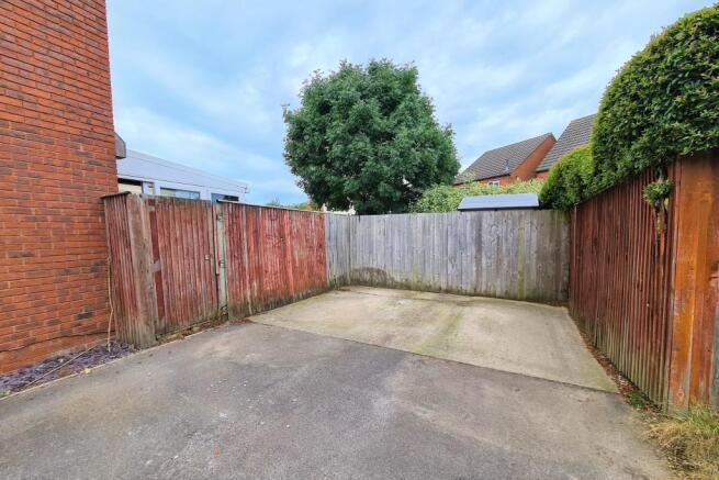 Driveway & Parking