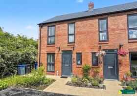 32, Thrup Way, Northampton NN7 4GQ