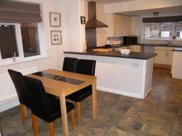 Kitchen diner