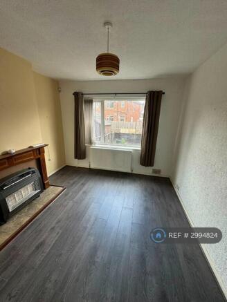 3 bed Semi-Detached to rent Image 6