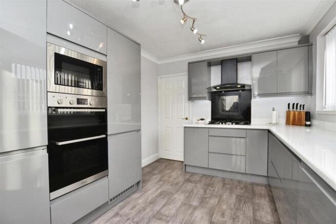 40c75173-kitchen 20ff.JPG