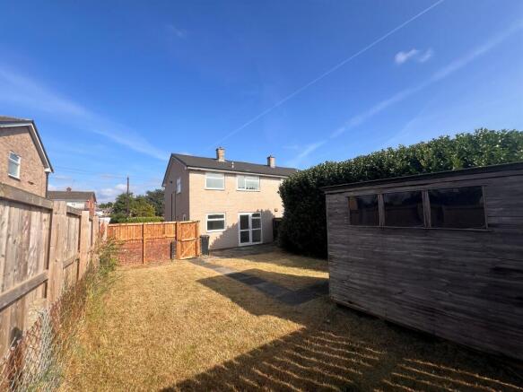 3 bed Semi-Detached for sale Image 9