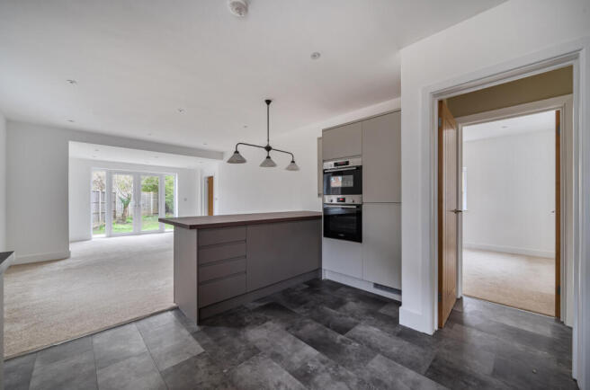 1417332-18-6995c9...