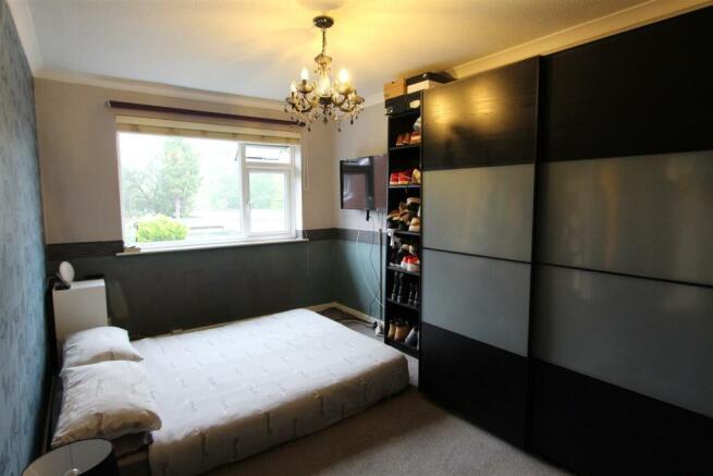 Master Bedroom.JPG