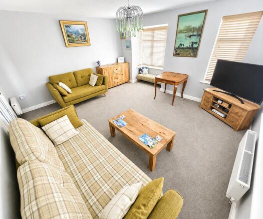 4 bed Detached for sale Image 4