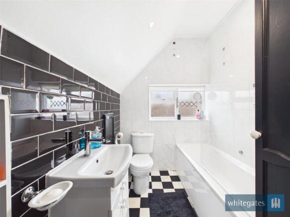 3 bed Detached for sale Image 10