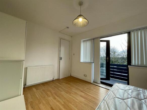 5 bed House of Multiple Occupation to rent Image 8
