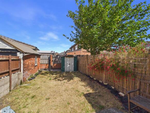 3 bed Semi-Detached for sale Image 12