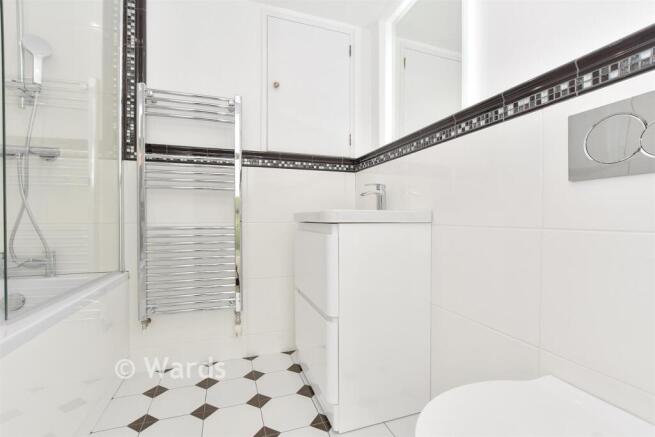 En-Suite Bathroom