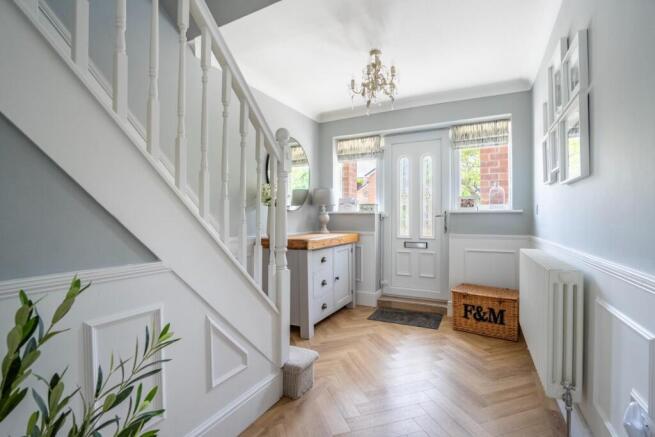 4 bed Semi-Detached for sale Image 12