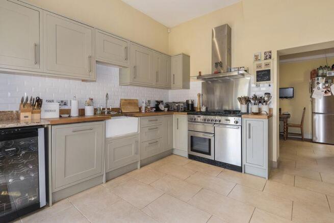 Kitchen angle 2