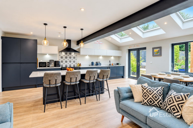 Kitchen/ Lounge/ Diner