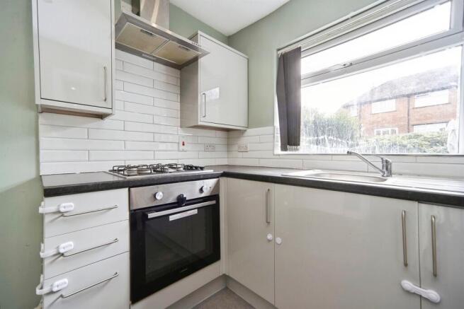 2 bed Semi-Detached for sale Image 6