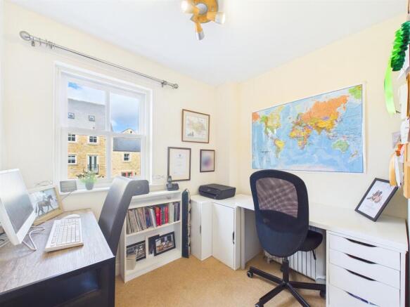 5 bed Terraced for sale Image 7