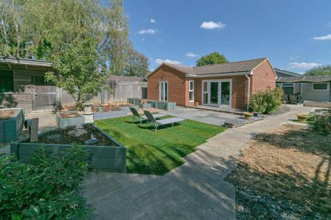 Whalley Drive, Bletchley, MK3