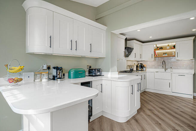 3 bed Detached for sale Image 7